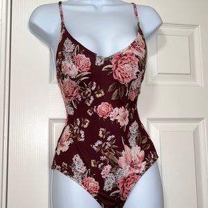 🆕 H&M One-piece Floral Swimsuit